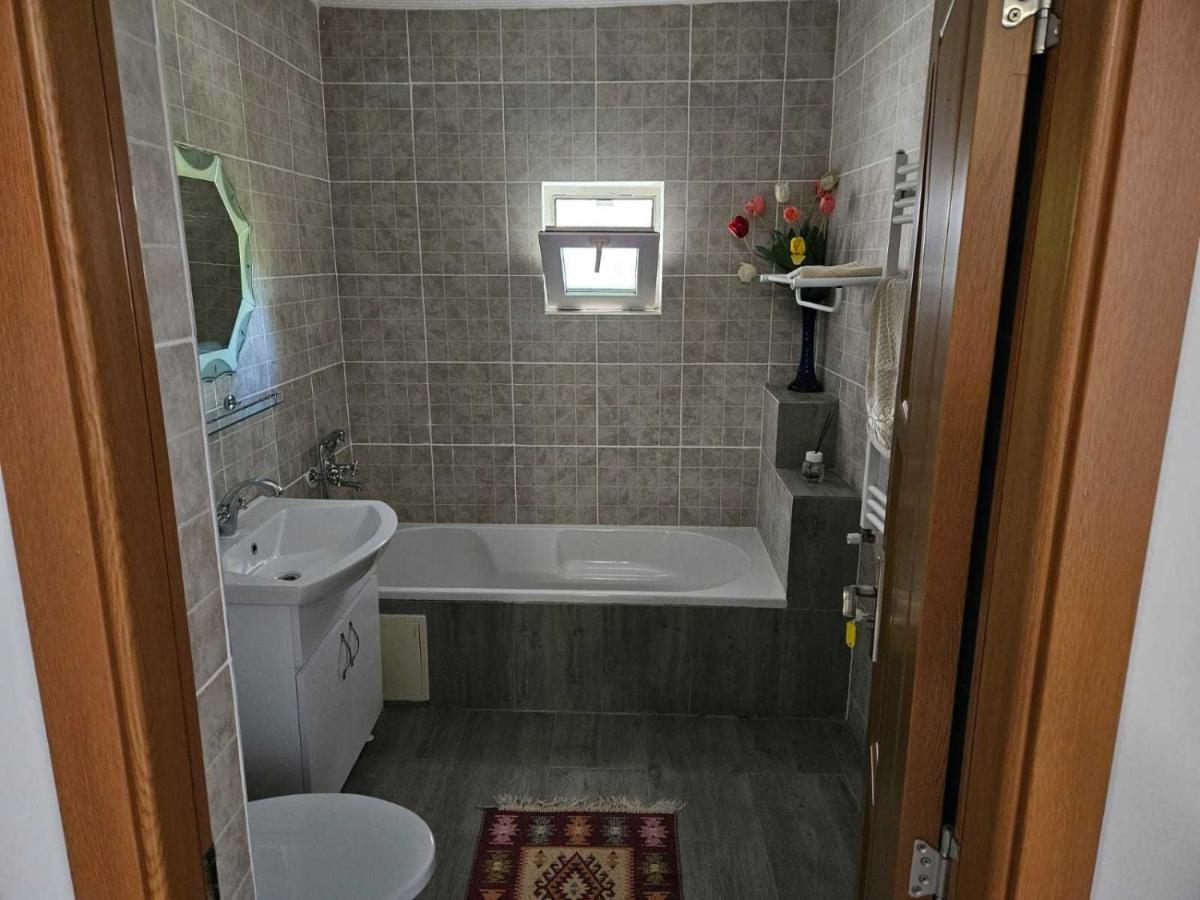 Muzicii 11 - Cozy Seaside Apartments Năvodari Buitenkant foto